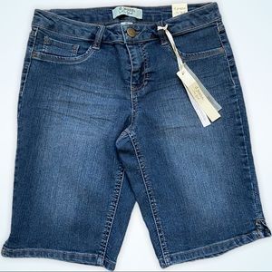 NWT D. JEANS NEW YORK - Denim Bermuda Shorts, 10
